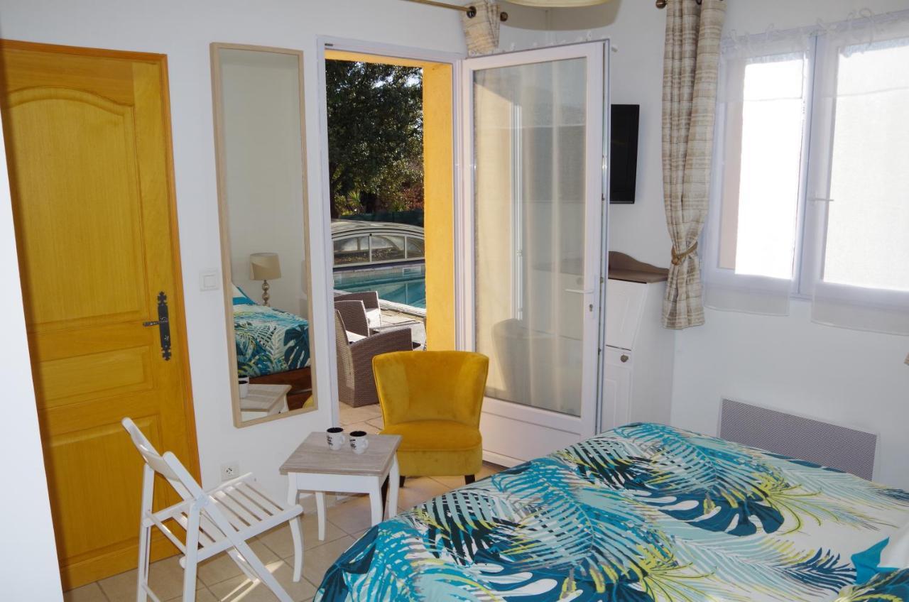 Bed and Breakfast Lou Pebre D'Ai Régusse Exterior foto