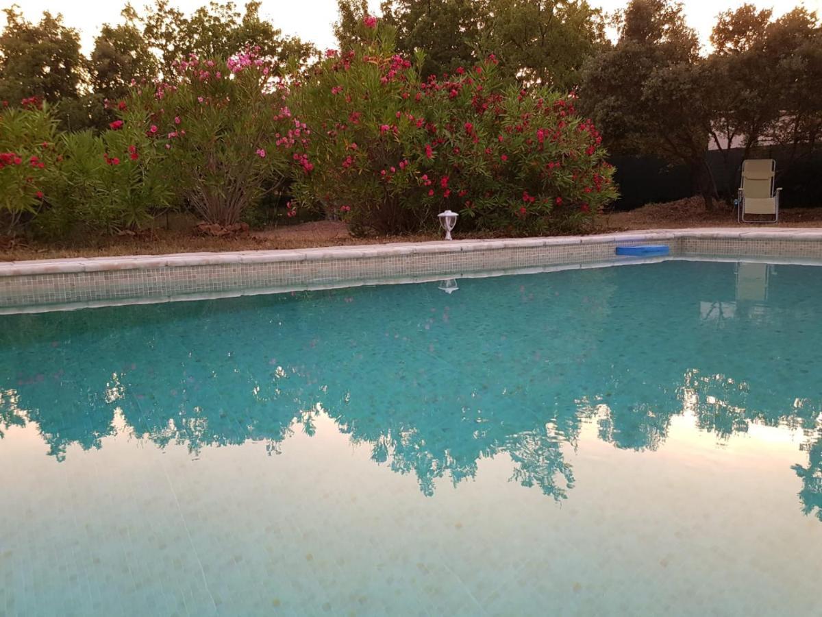 Bed and Breakfast Lou Pebre D'Ai Régusse Exterior foto